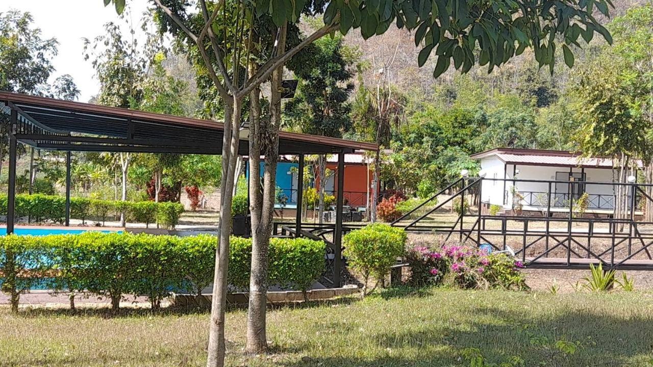 Taakradan Valley ท่ากระดานวัลเล่ย์ Maison d'hôtes Si Sawat